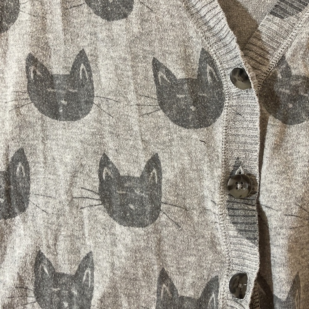 Calling all Cat Ladies! Super cute cat print cardigan! Sz. XXL. Fair condition